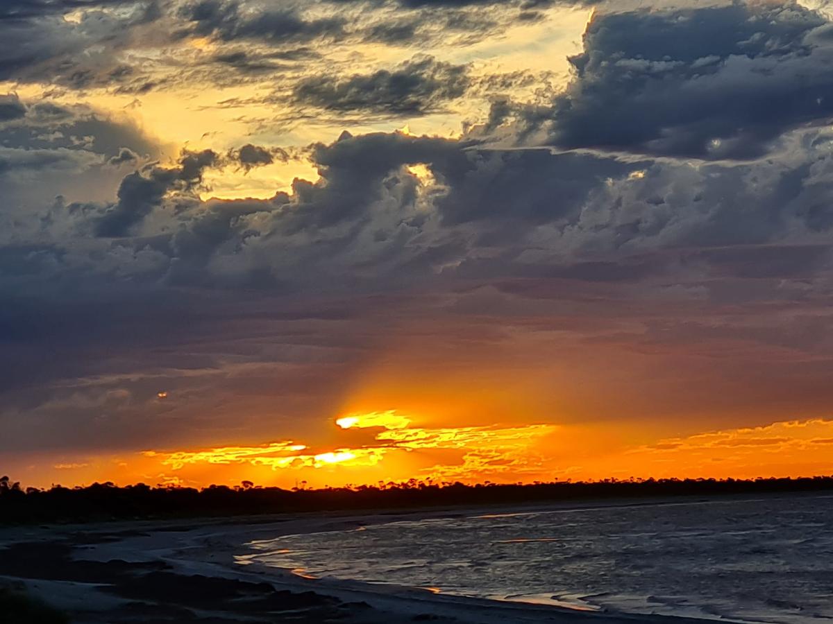 Budget camping at Burners Beach, South Australia Camps Australia Wide