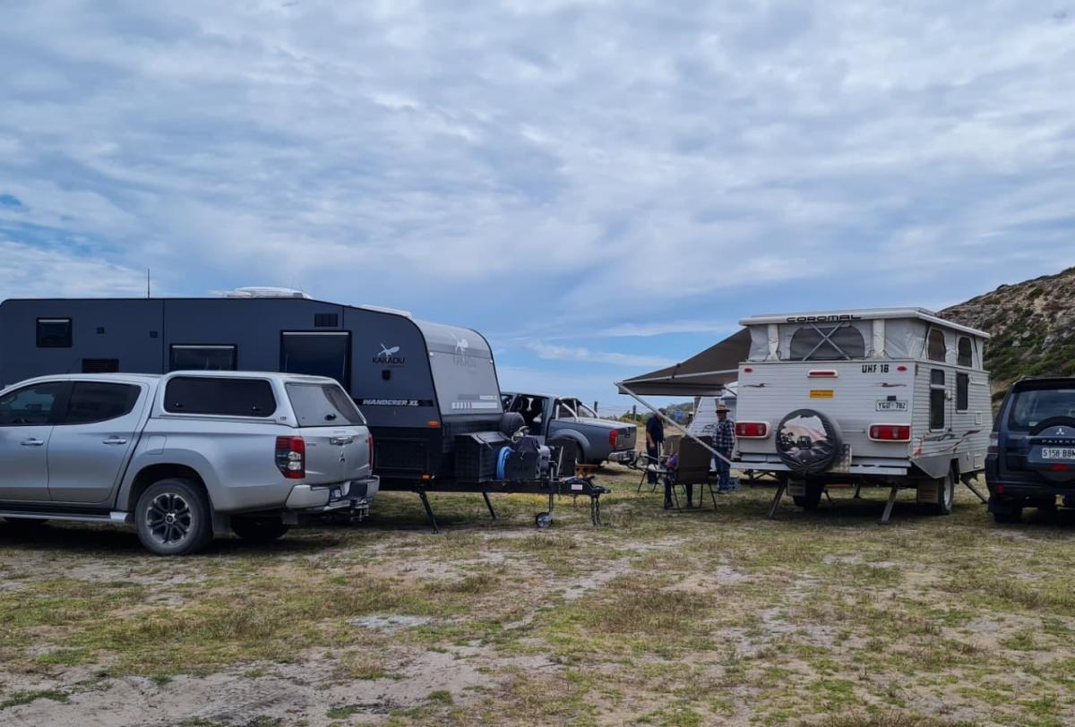 Budget camping at Burners Beach, South Australia Camps Australia Wide