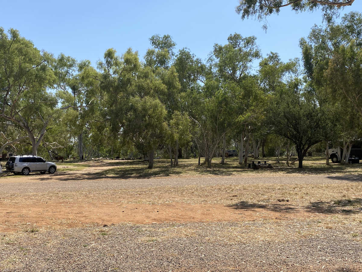 Free Camp at popular Mary Pool, Western Australia - Camps Australia Wide