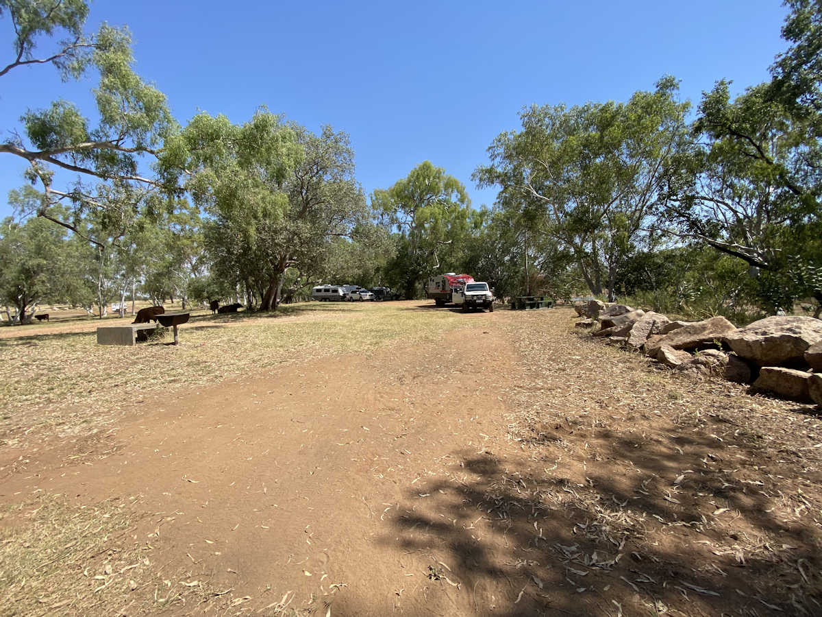 Free Camp at popular Mary Pool, Western Australia - Camps Australia Wide