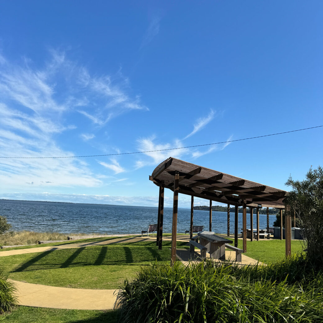 Lake King Jetty Picnic Area DAY USE Metung and Hot Springs