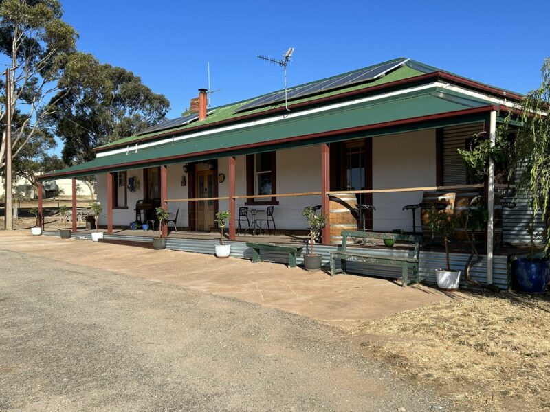 Pub Stay in Tarcowie