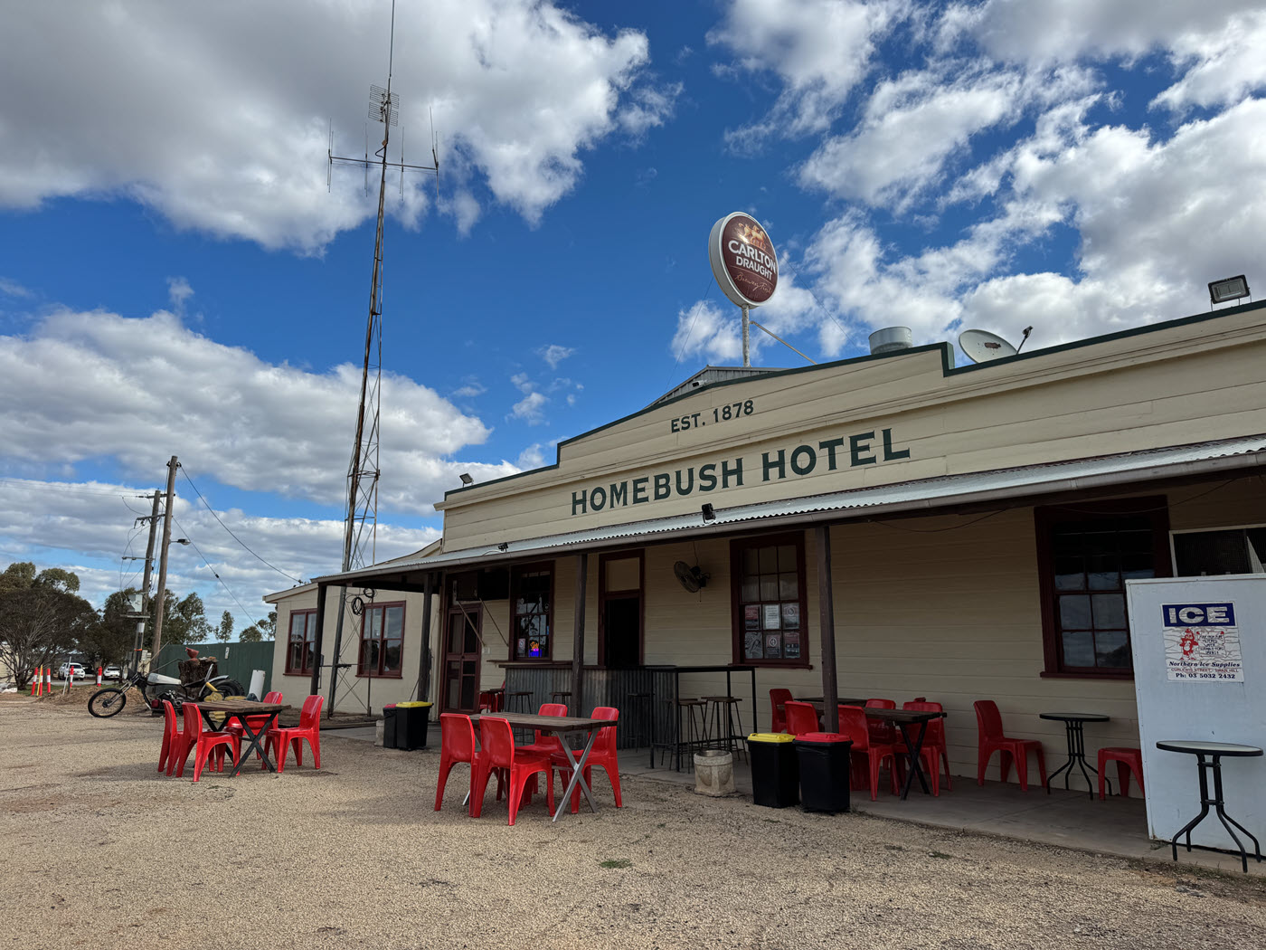 Home Bush Hotel, New South Wales, Outback